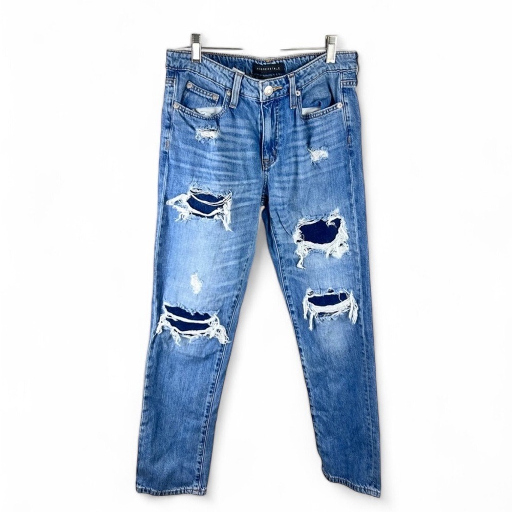 Aeropostale Boyfriend Thrashed Distressed Jeans Women's Size 2 Regular
